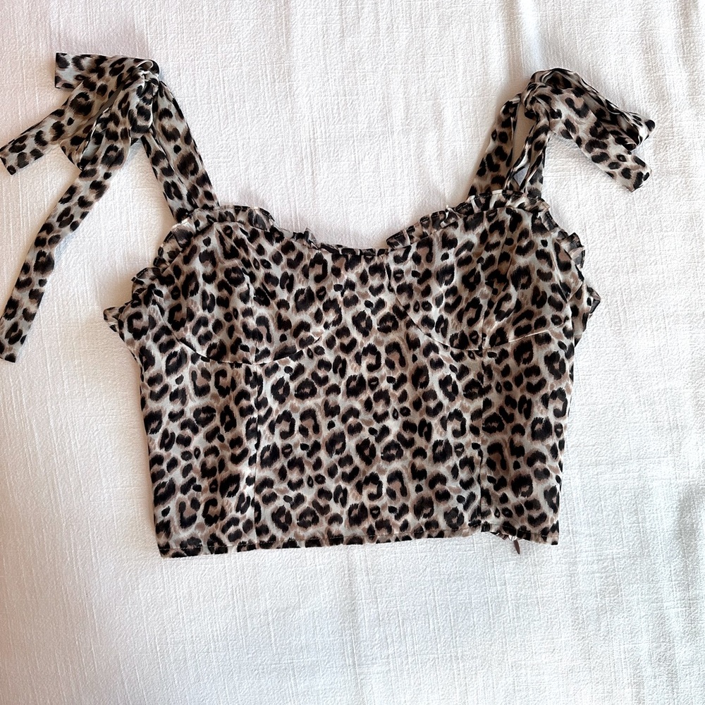 Cheetah print cropped tank top - Picture 1 of 6